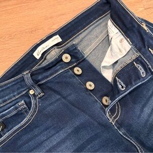 KanCan High-Rise Exposed 4-Button-Fly Skinny Jeans